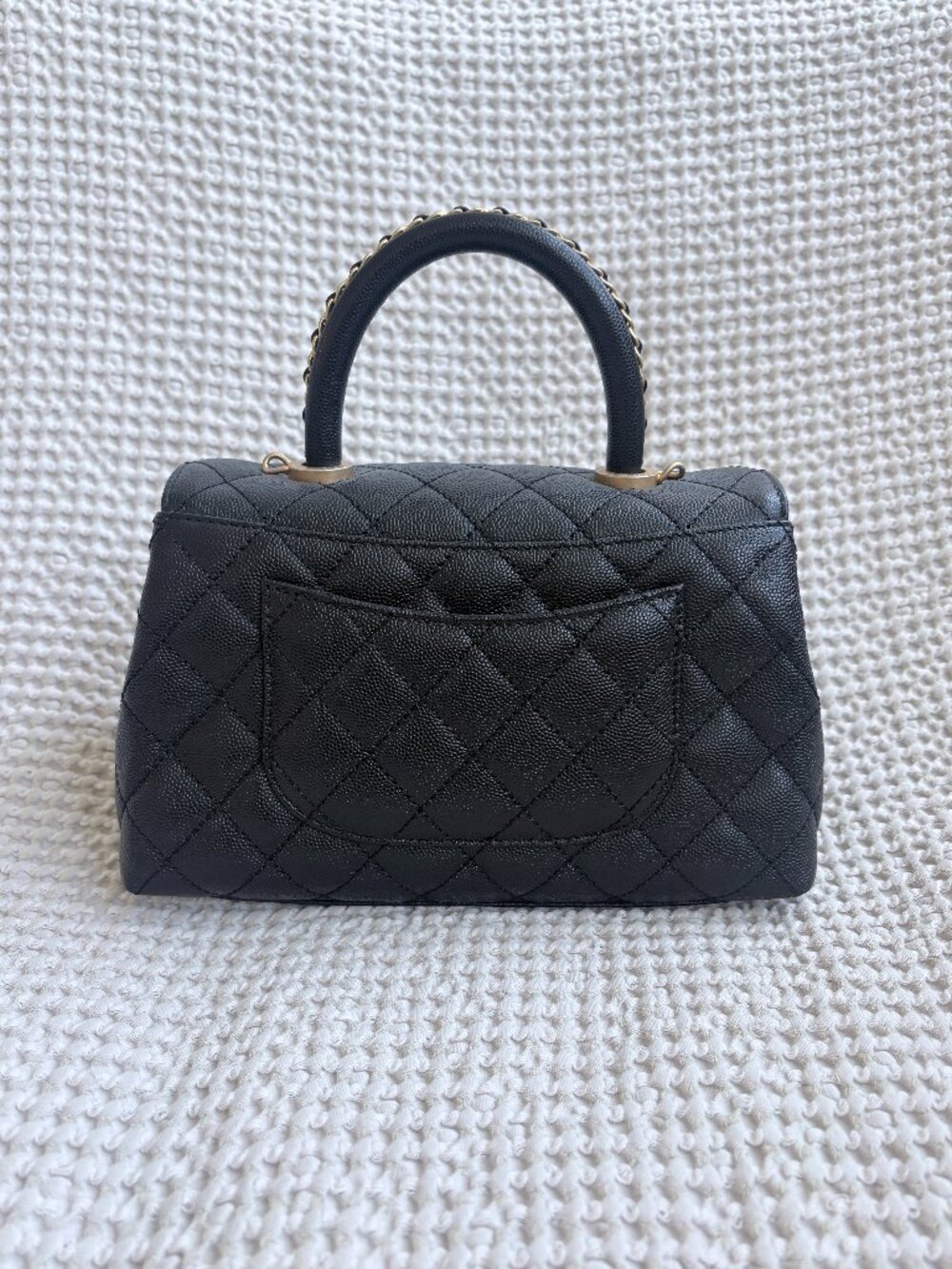 CHANEL Coco Handle Small Black Caviar GHW Chain Handle | Full Set | 2023 - Picture 6 of 13